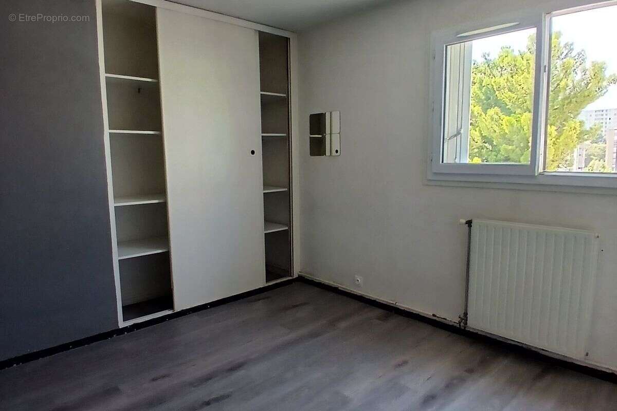 Appartement à MARSEILLE-11E