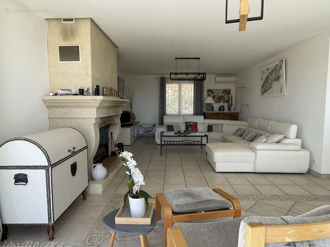 Maison à MOISSAC-BELLEVUE