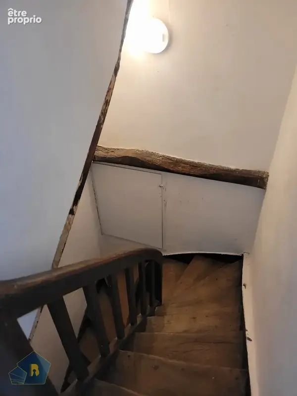 Immeuble de rapport   local commercial + appartement - photo 9