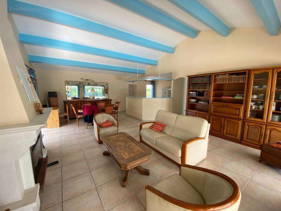 Maison à LES MATHES