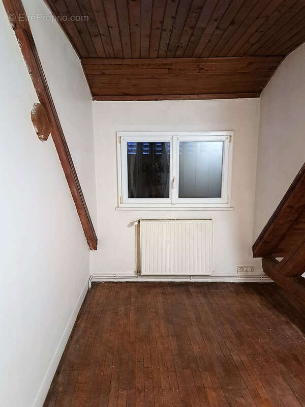 Maison à MAIZIERES-LA-GRANDE-PAROISSE