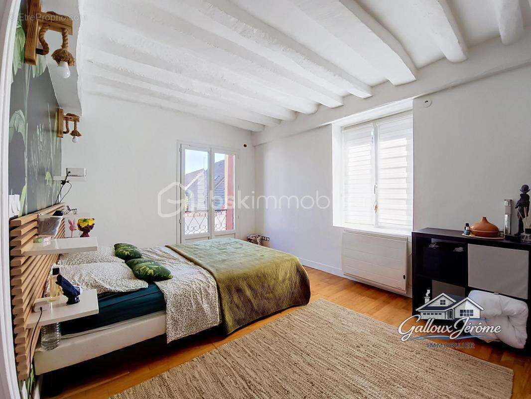 Maison sur la commune de Moussy le Vieux - photo 12