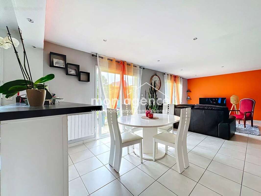 Maison à SAINT-VICTOR-L&#039;ABBAYE