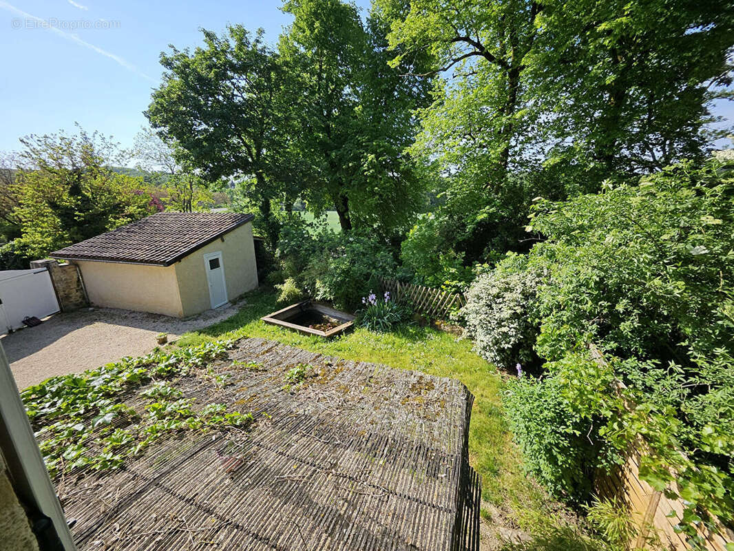 Maison en pierre rénovée à deux pas du village de Cubjac-Auvézère-Val d'Ans - photo 2