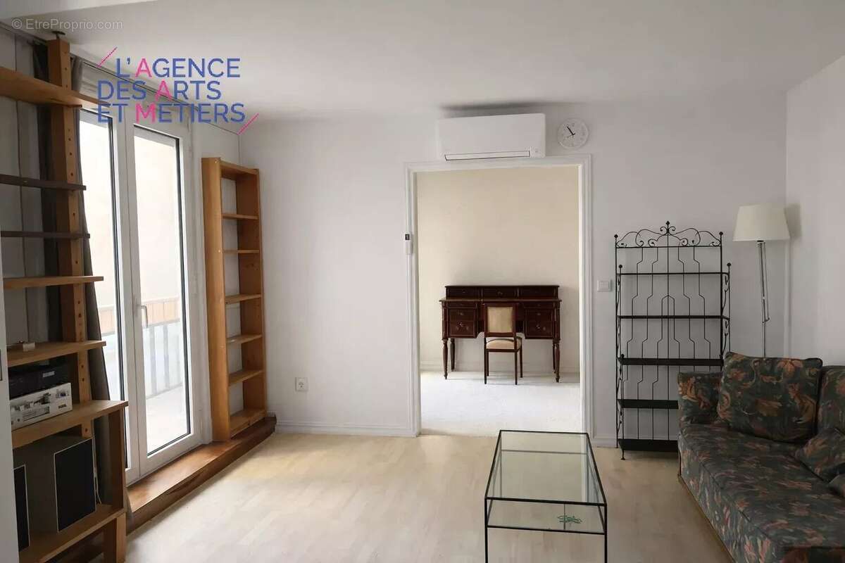 Appartement à PARIS-3E