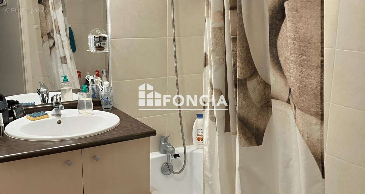 Appartement à L&#039;ISLE-D&#039;ESPAGNAC