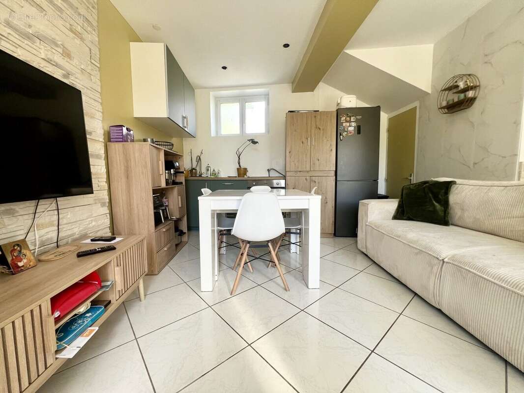Maison 40 m² à La Ferte-Sous-Jouarre  - photo 2