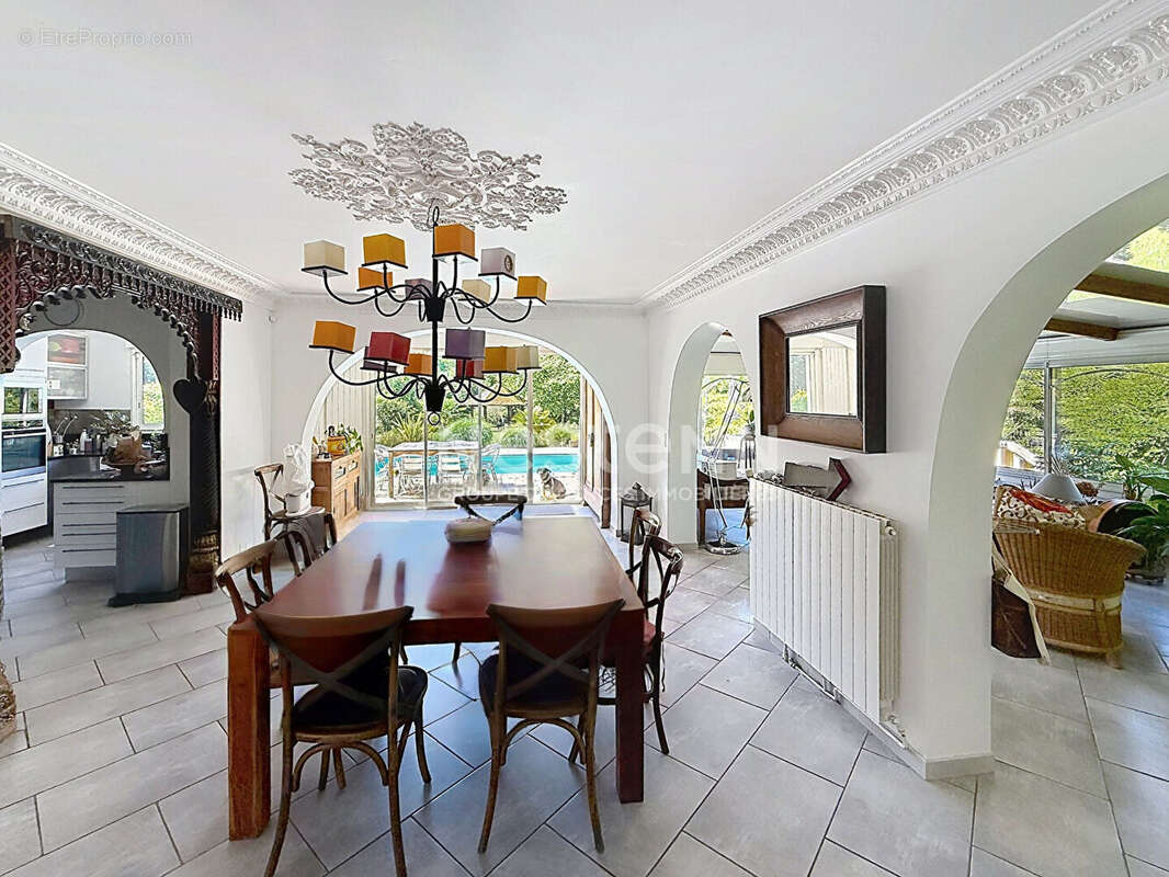 Maison à LAMORLAYE