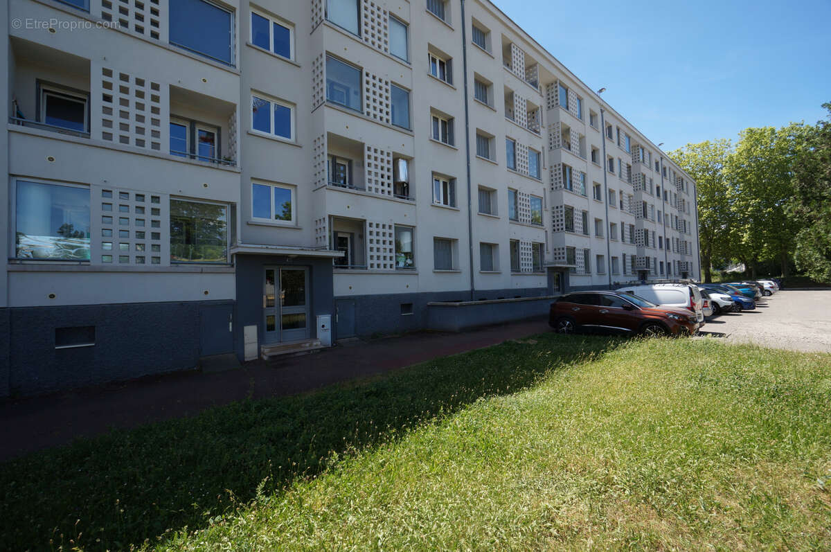 Appartement à LYON-9E