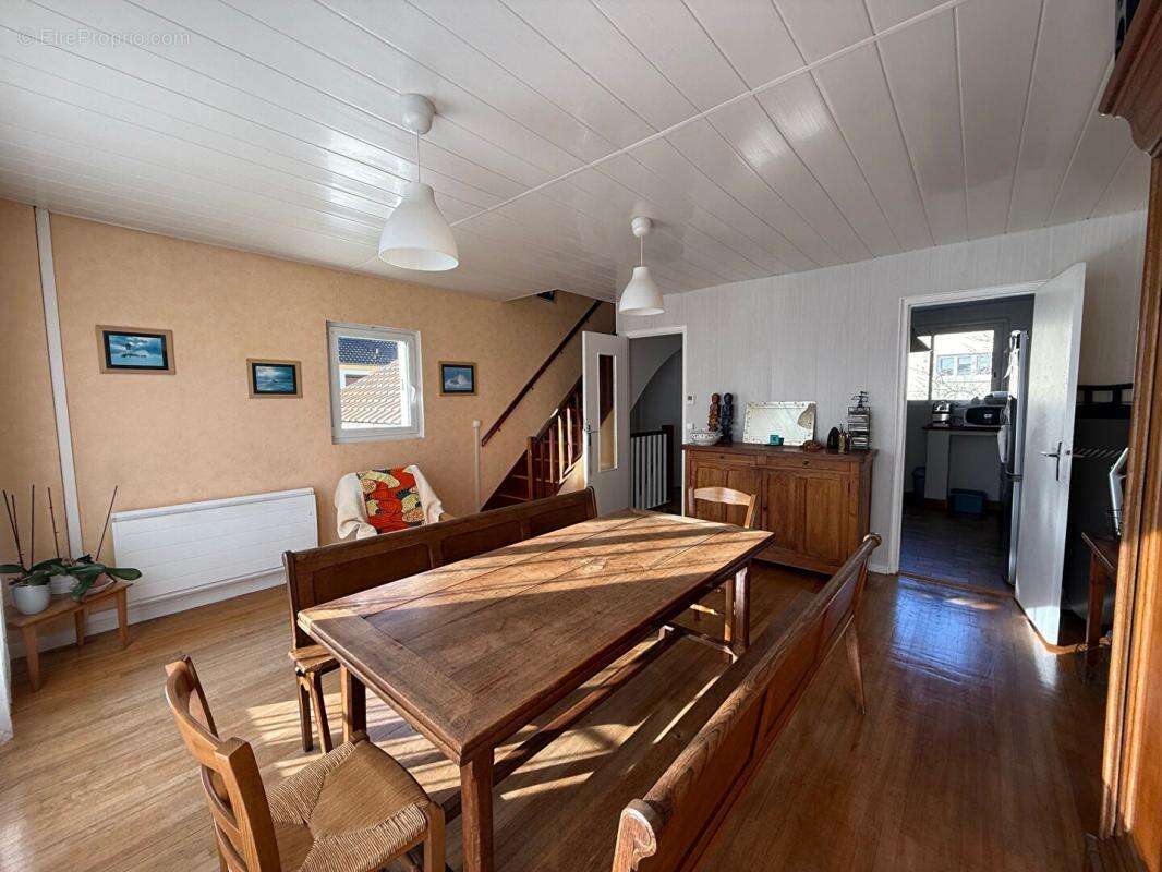 Maison à VILLEPREUX