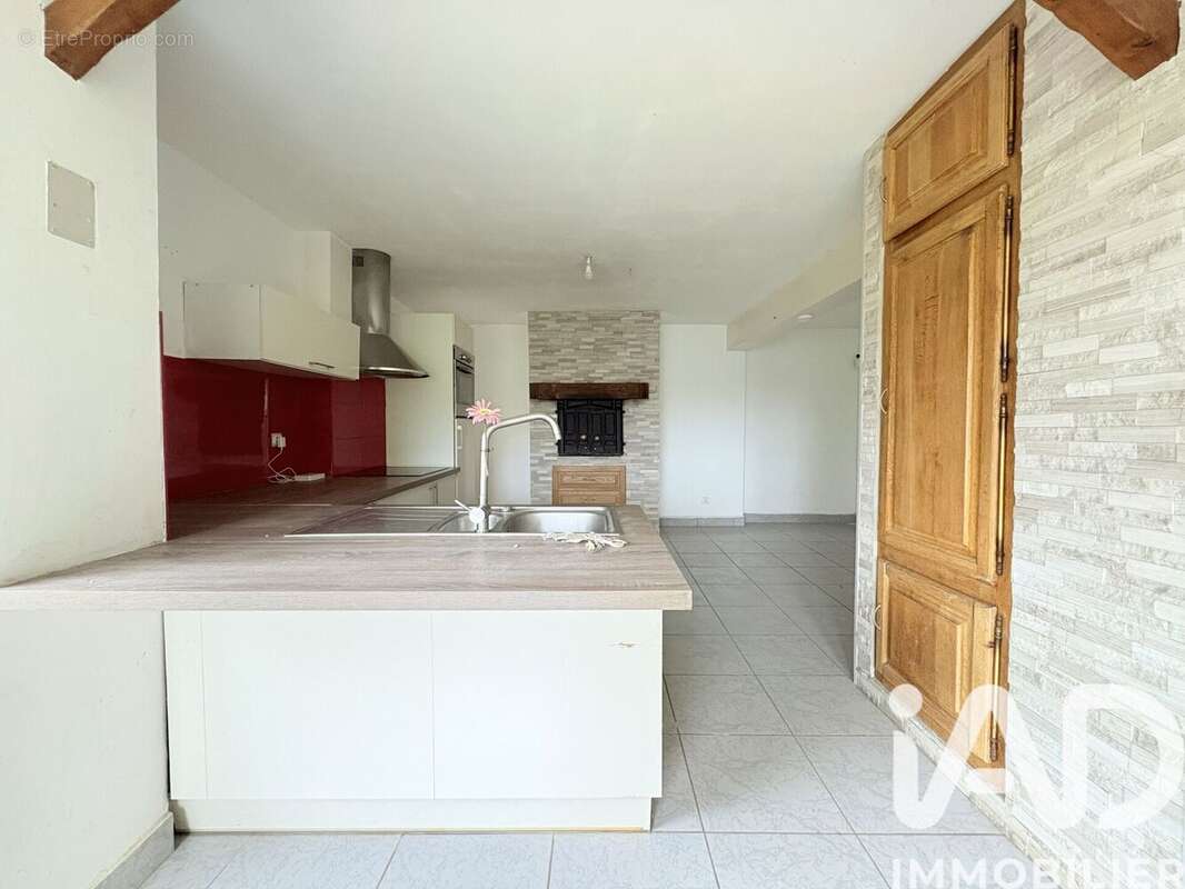 Maison 150 m² à Caix  - photo 6