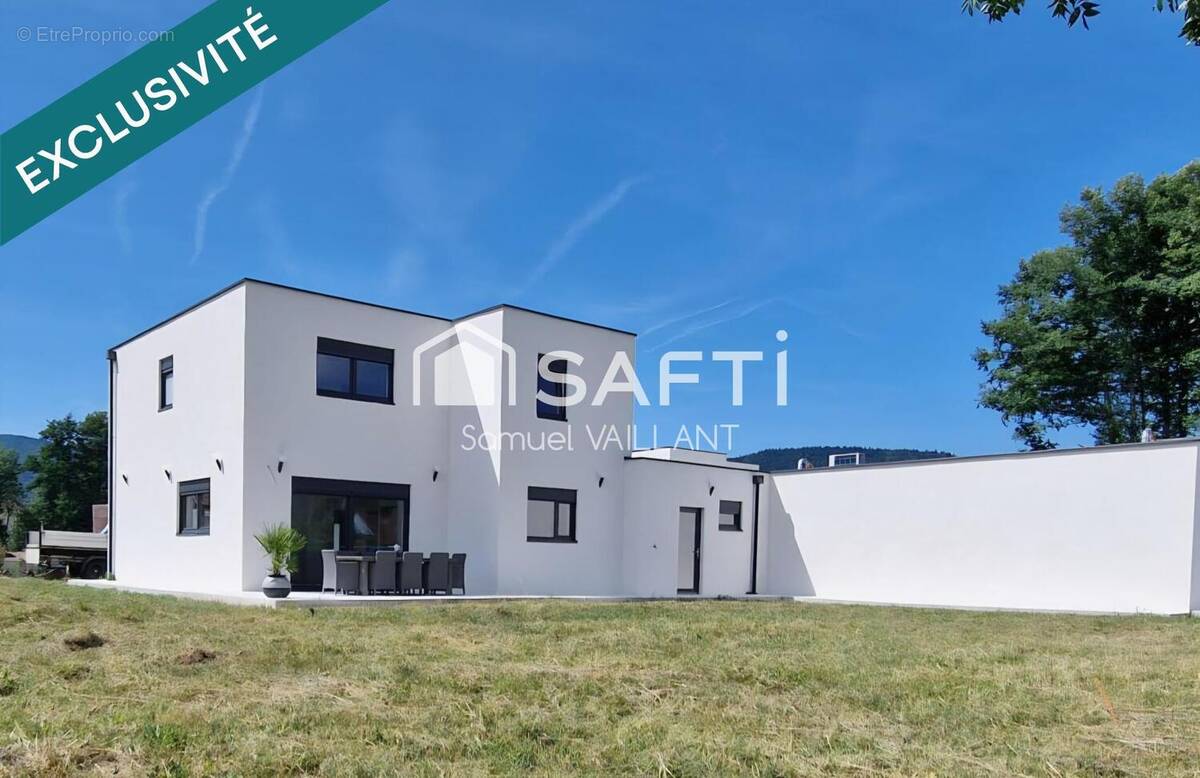 Photo 1 - Maison à ROUGEGOUTTE