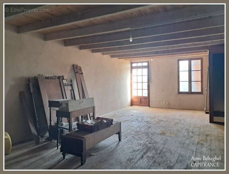 PERGAIN-TAILLAC(32) Maison de caractère 160m2 avec dépendances - Vue dominante - Terrain 11605m2 - photo 17