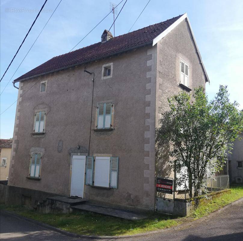 Maison à ANCHENONCOURT-ET-CHAZEL