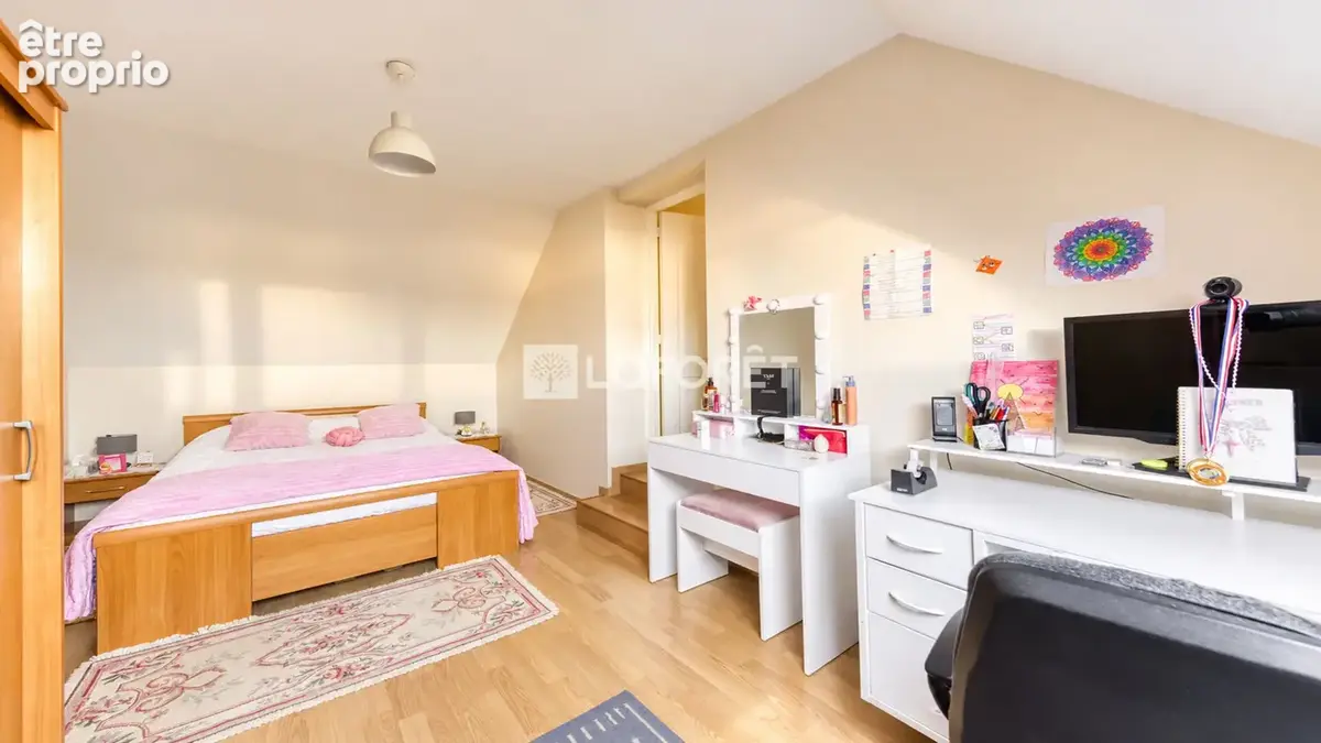 Maison à vendre à Roissy En Brie 5 pièce(s) - photo 4