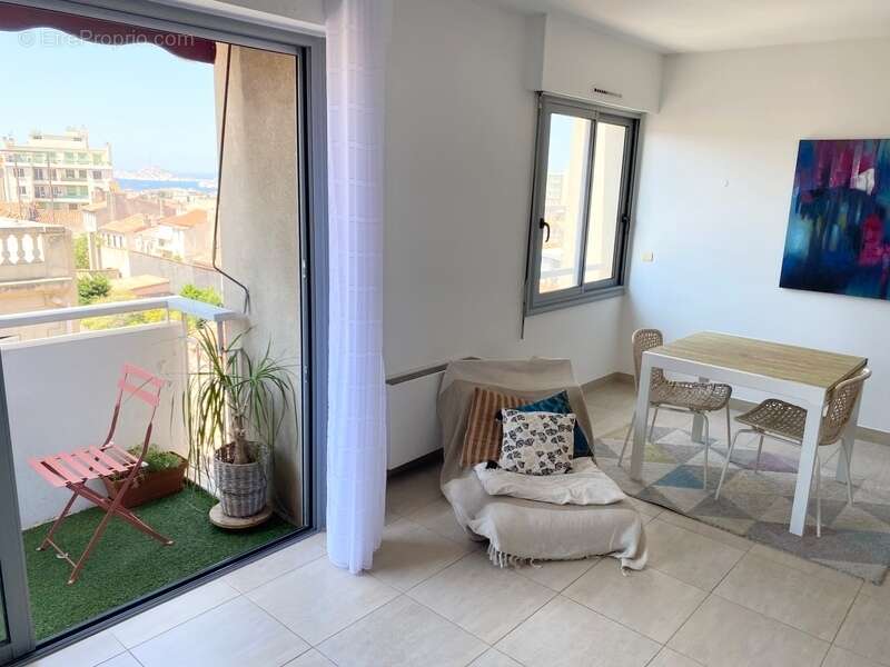Appartement à MARSEILLE-7E