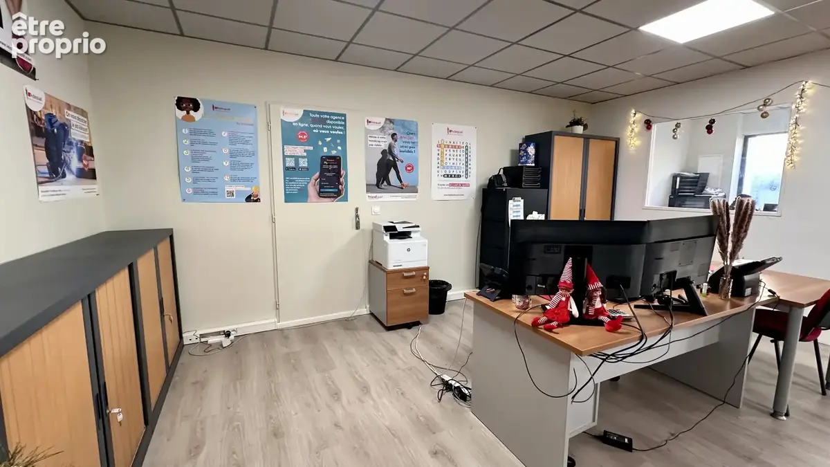 Local professionnel 55 m2 - saint marcellin - photo 3