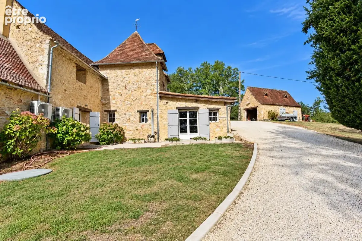 Maison 6 pièces 177 m² à vendre à Lamonzie-Montastruc (24520) - photo 4