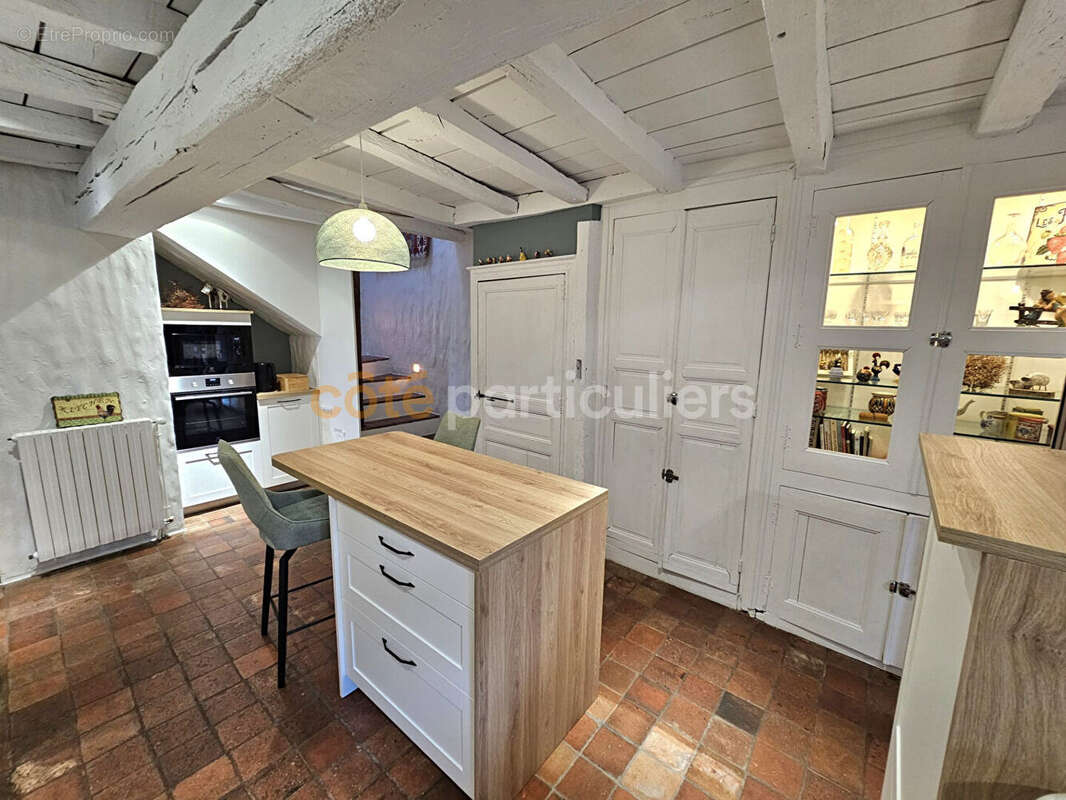 Saint-Léger-sous-Cholet  Maison de caractère de 161 m² sur un terrain de 1 521 m² - photo 9