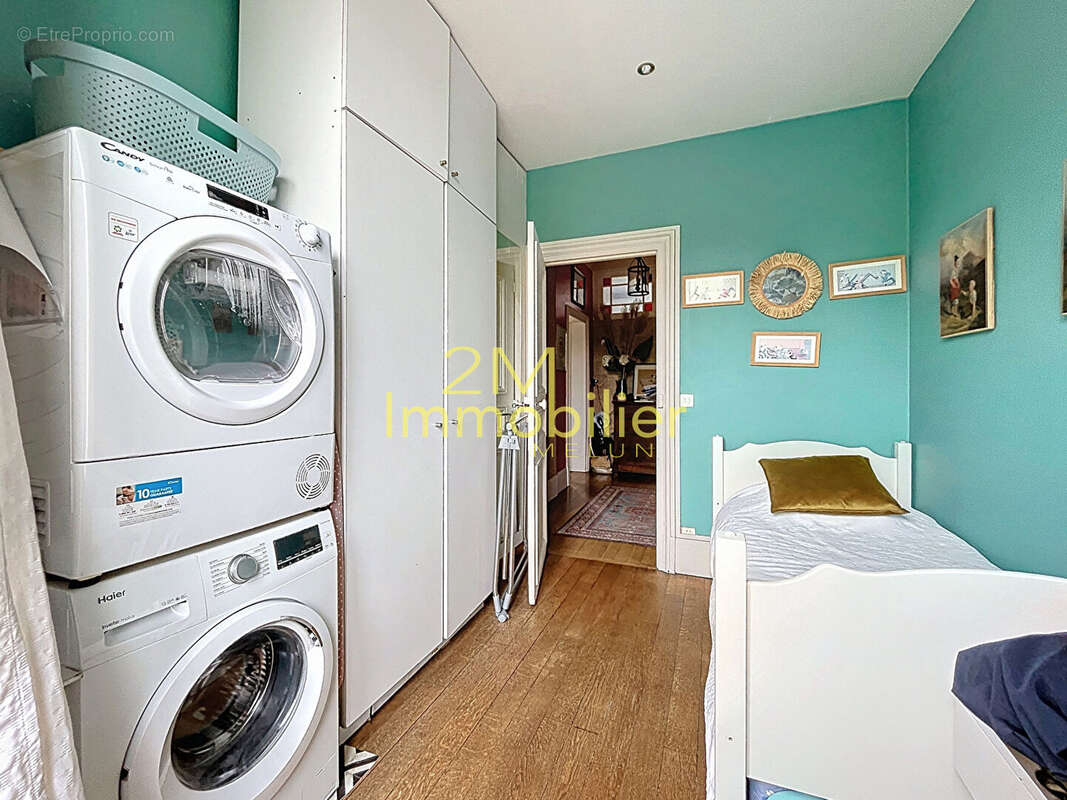 Maison Melun GARE 13 pièce(s) 300 m2 + Dépendance - photo 10