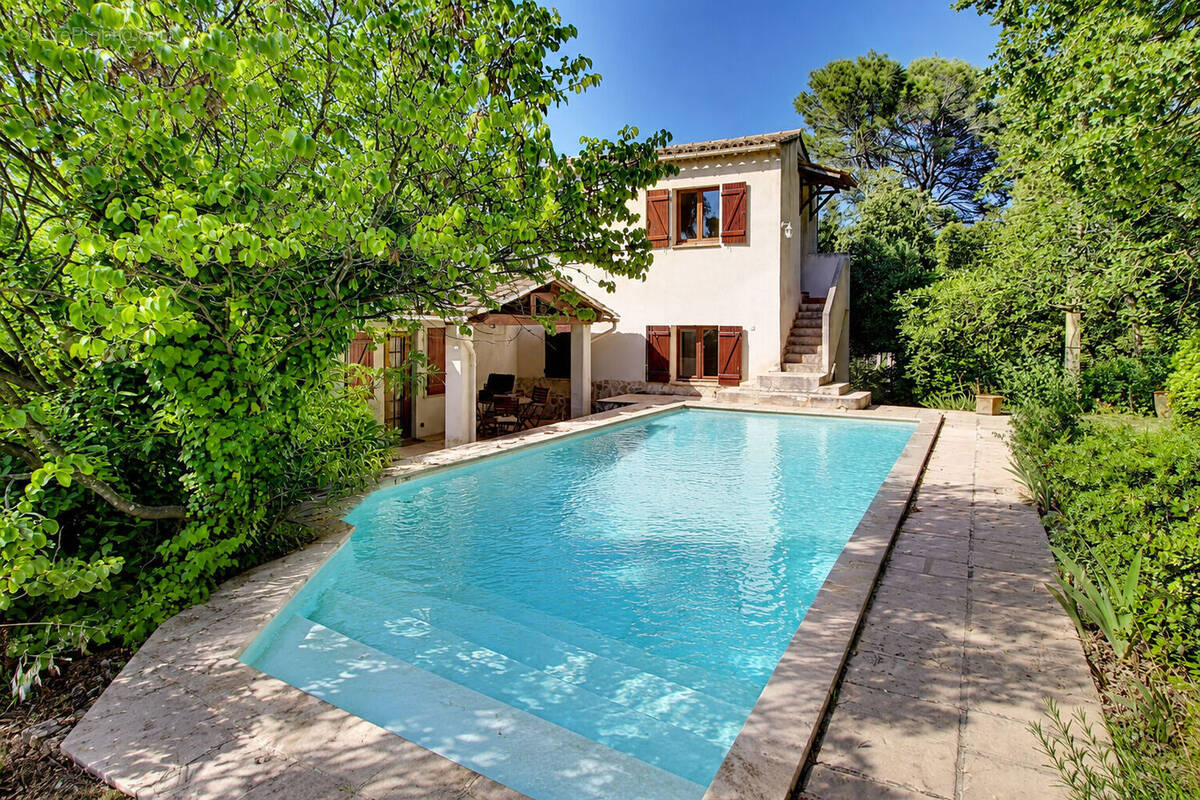 Maison à LORGUES