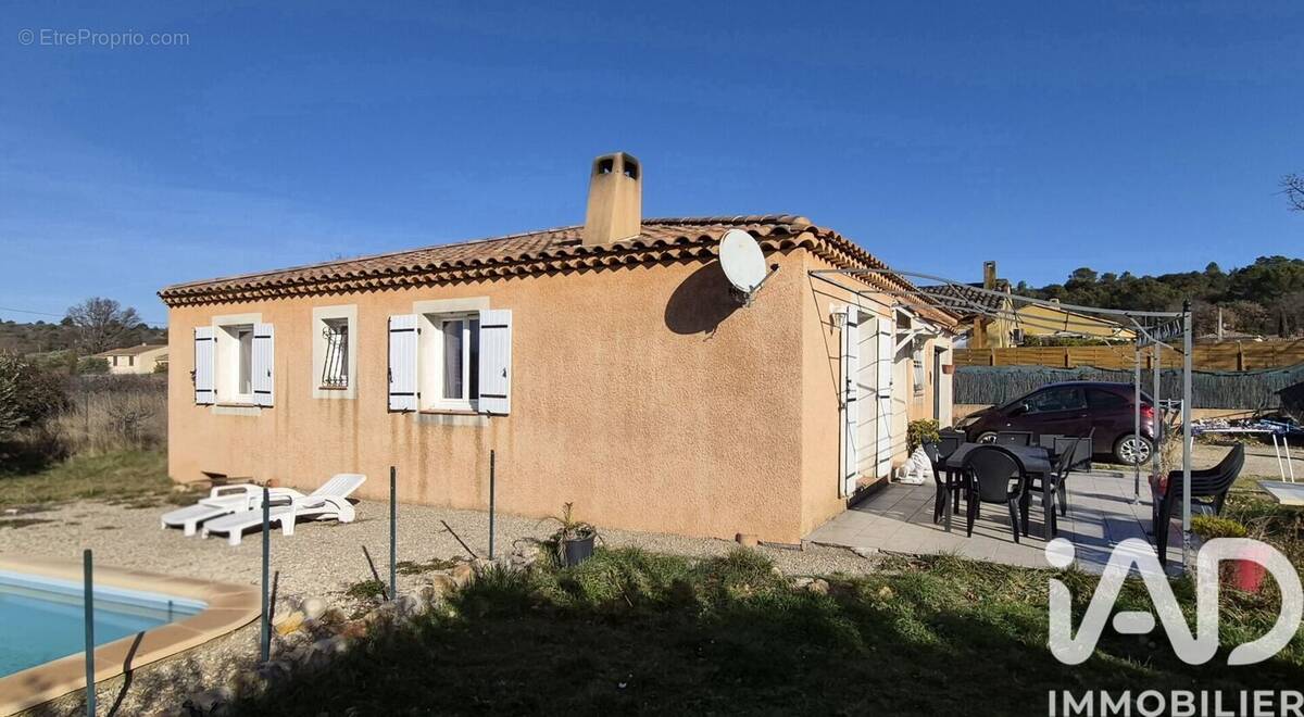 Photo 1 - Maison à REGUSSE