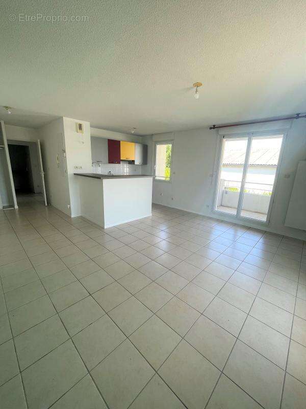 Appartement à CASTELGINEST