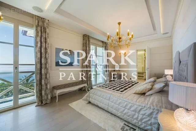 Maison à ROQUEBRUNE-CAP-MARTIN