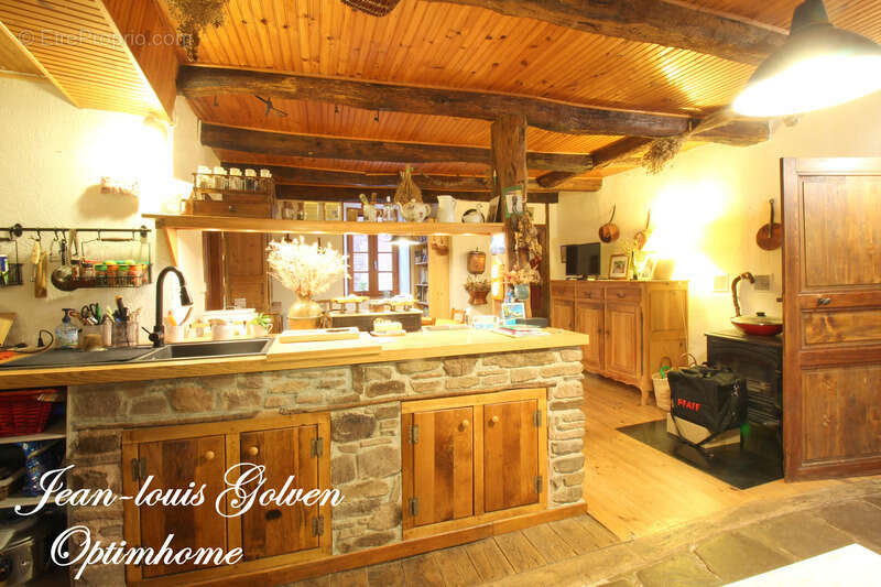 Maison à VABRES-L'ABBAYE