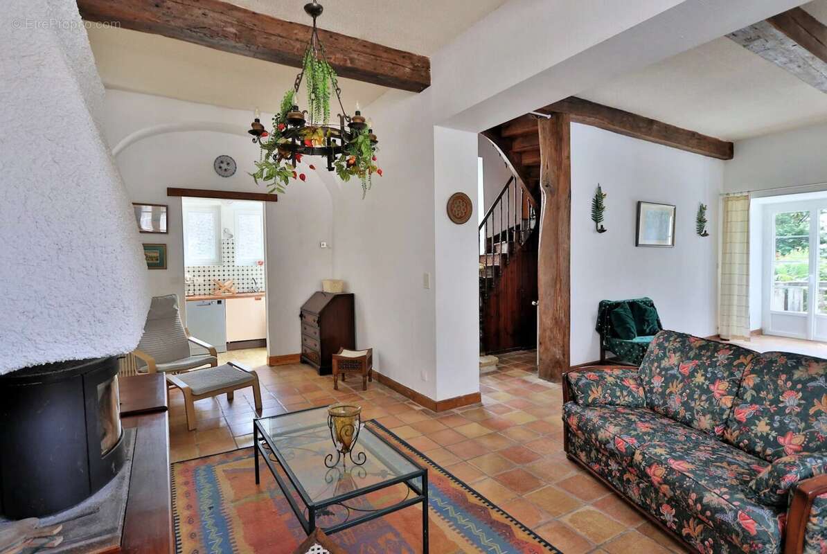 Maison 110 m² à Castelnau-Riviere-Basse  - photo 5