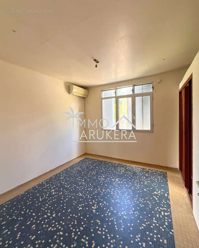 Maison à BASSE-TERRE