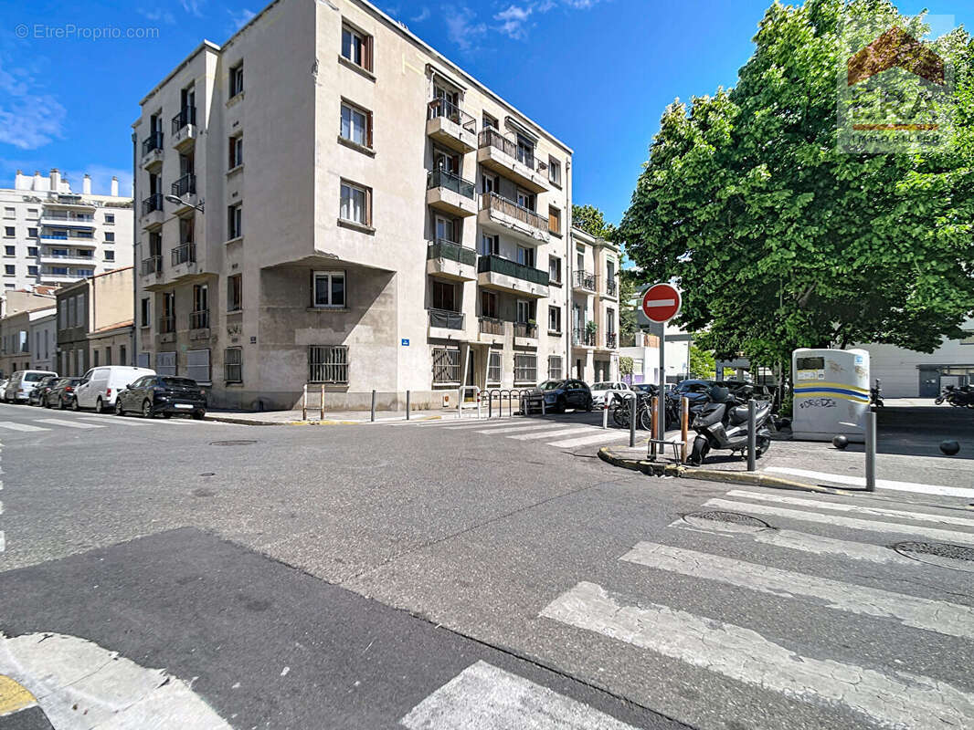 Appartement à MARSEILLE-5E