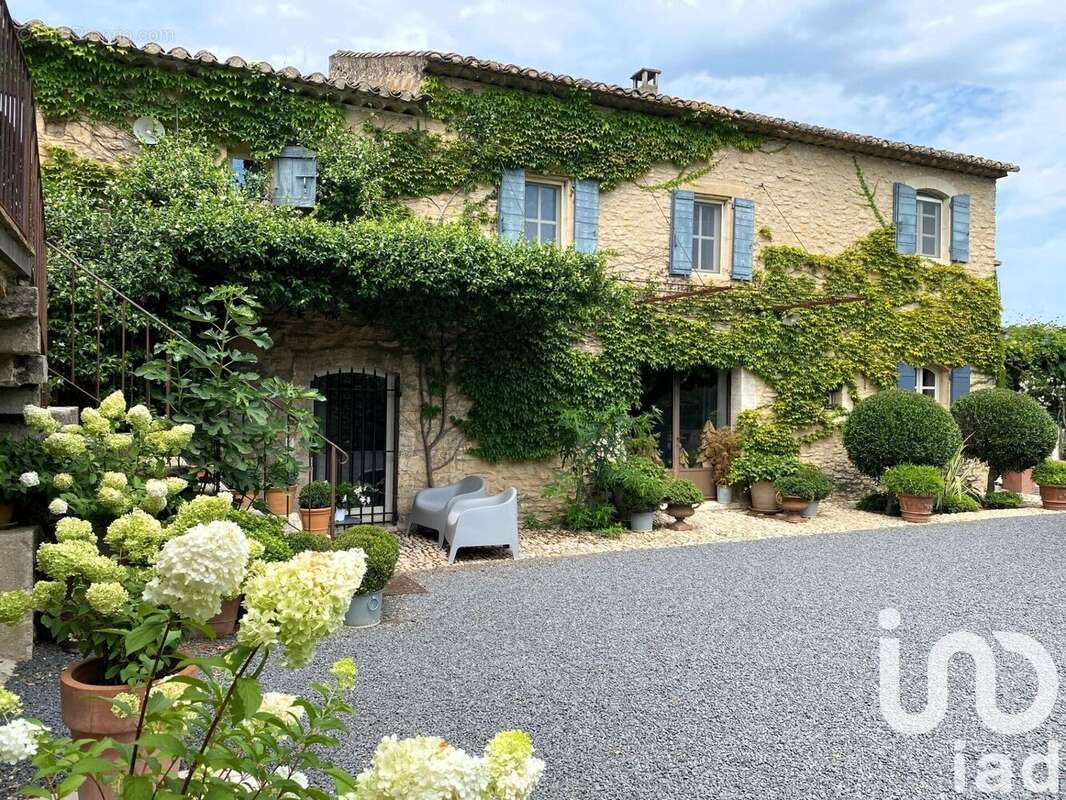 Photo 2 - Maison à GORDES