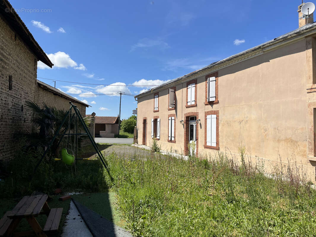 Maison à BAZILLAC