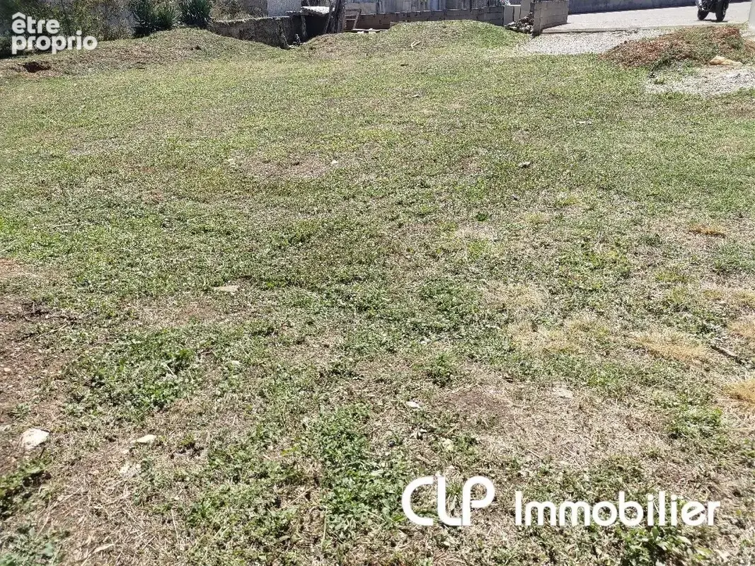 Terrain 390 m² à Montelimar  - photo 2
