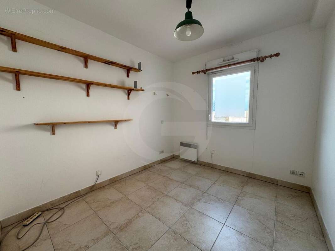 Sete t2 les marches du soleil 1ere ligne grand garage - photo 6