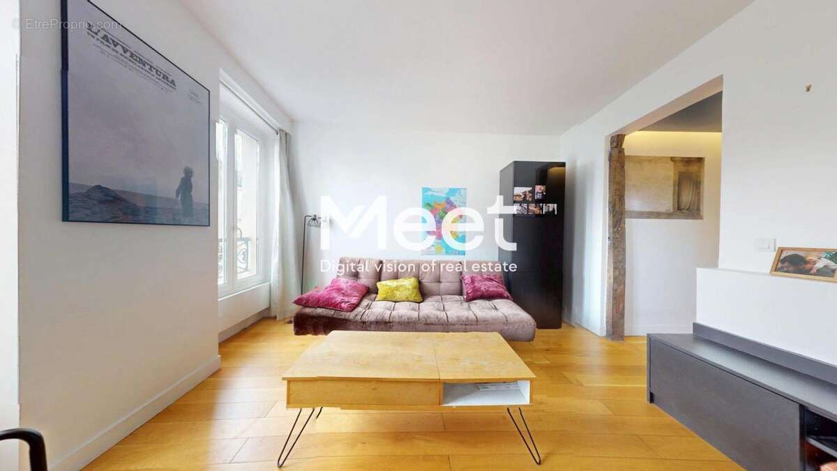 Appartement à PARIS-18E