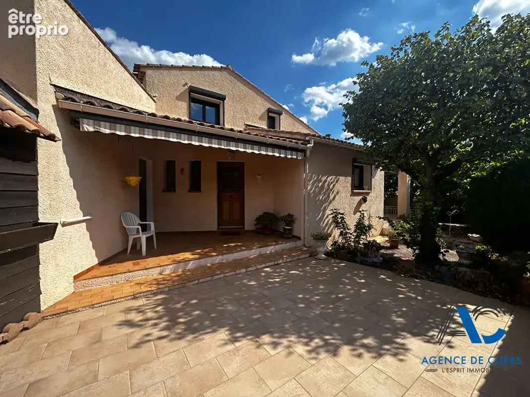 Photo Maison à Cuers au prix de 340 000€