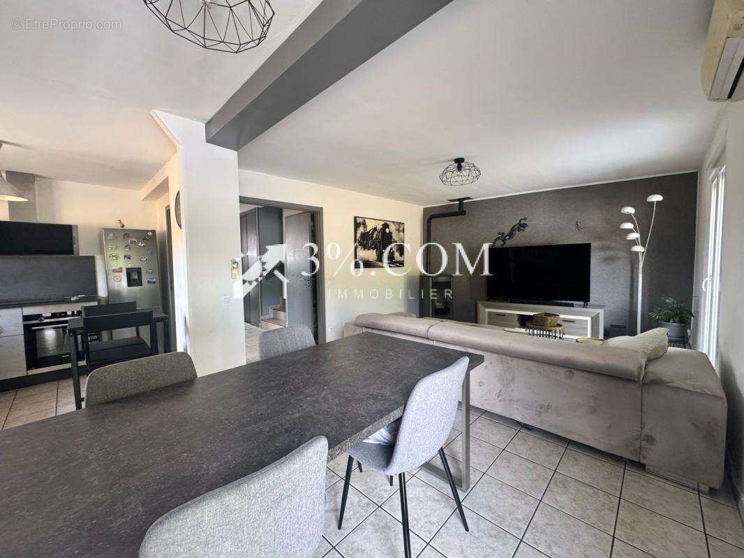 3%COM Jolie  maison mitoyenne 3 chambres et jardin - photo 6