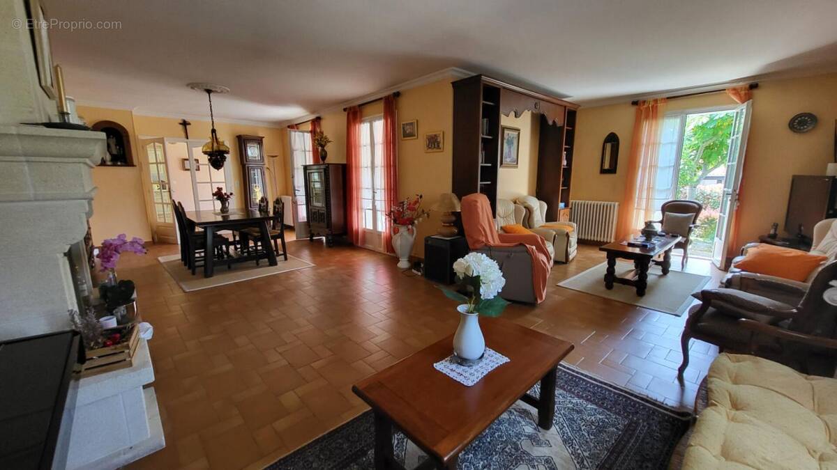 Maison à SAINT-MEDARD-DE-MUSSIDAN