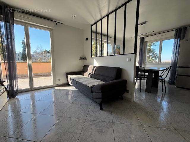 Appartement à LE PLESSIS-TREVISE