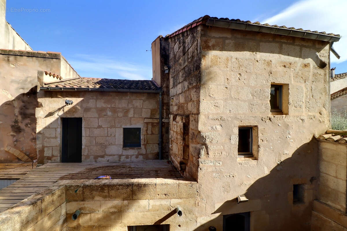 Maison à SAINT-BRES