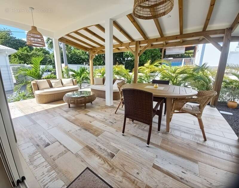 Maison à SAINTE-ANNE