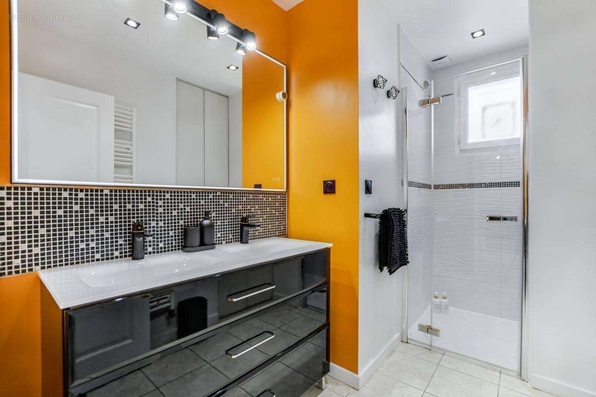 Maison familiale t7   180 m2   piscine   panneaux solaires - photo 10