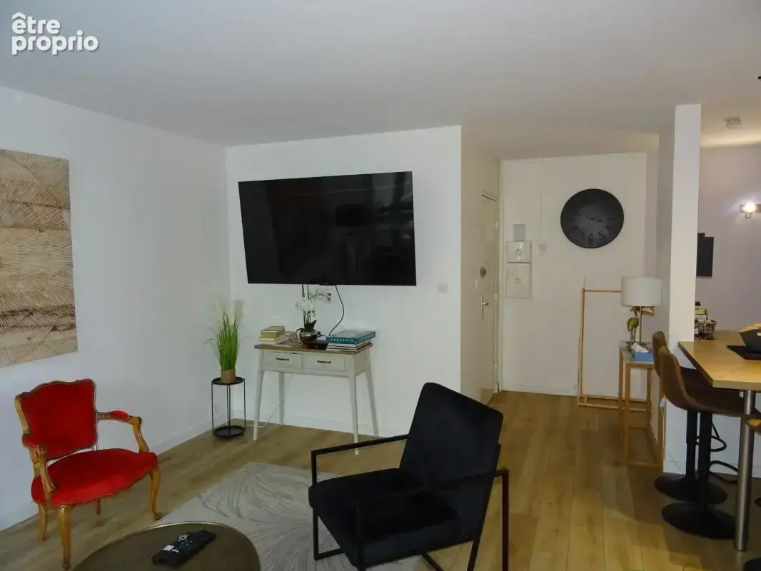 Limoges secteur ouest rose des vents tres belle appartement de 86 m² 3 chambres 3 salles d'eau 3 wc loggia1 - photo 2