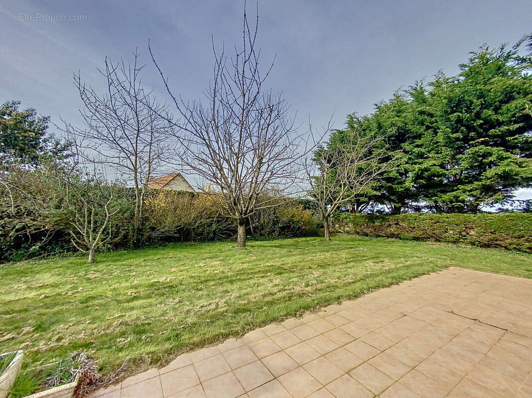 Maison à BREVILLE-SUR-MER