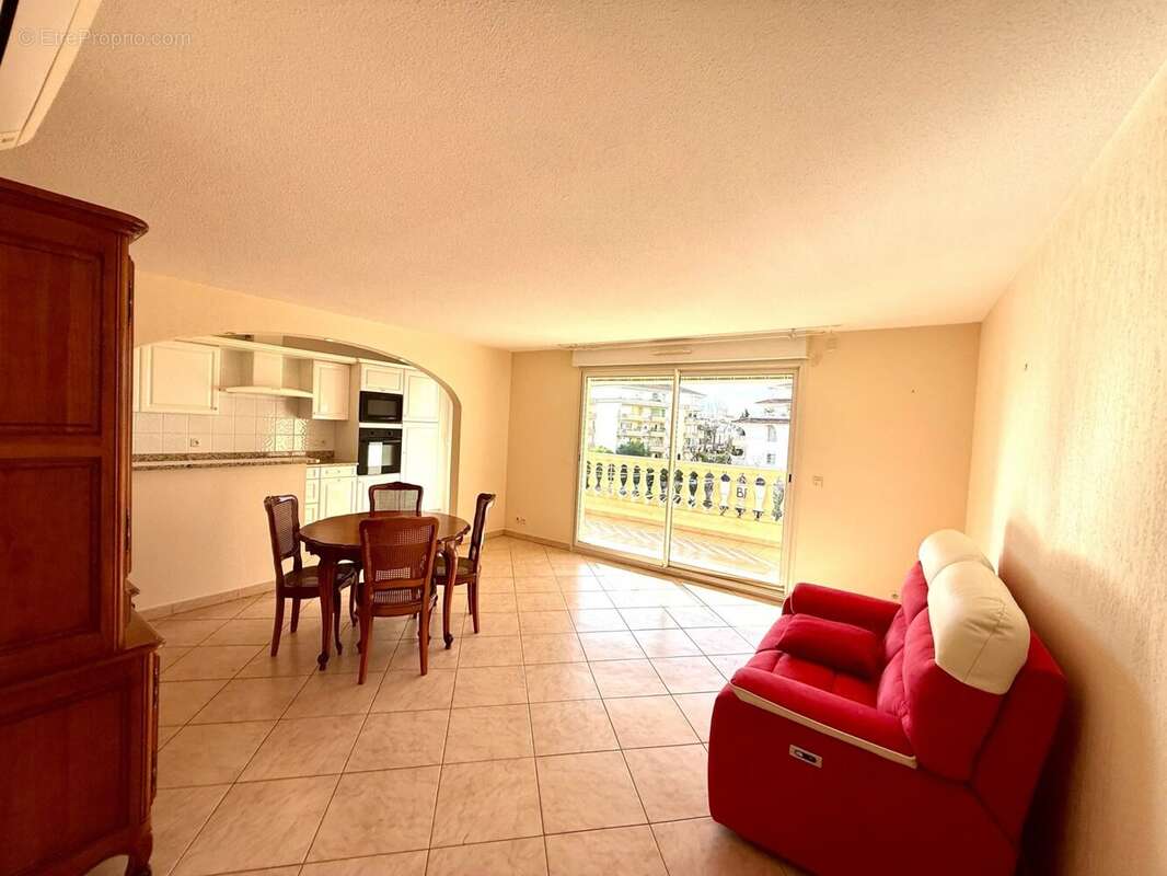 Appartement à SAINT-RAPHAEL