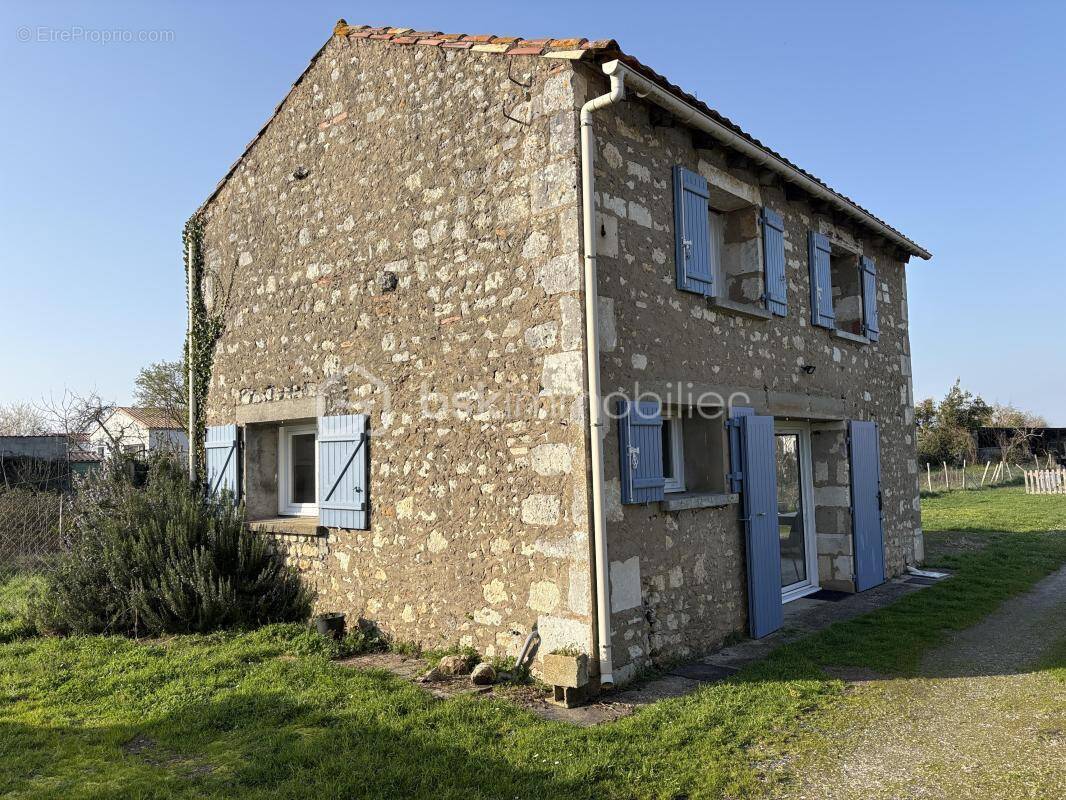 Maison à MEURSAC