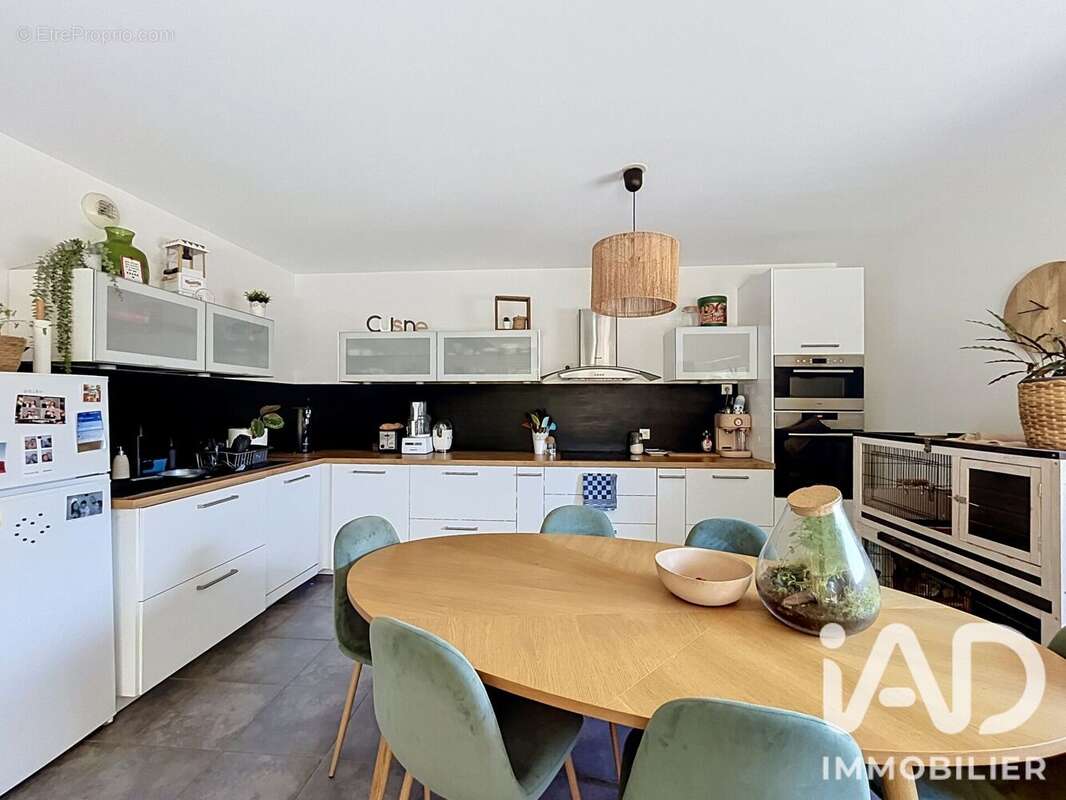 Appartement 65 m² à Villenave-D'ornon  - photo 3