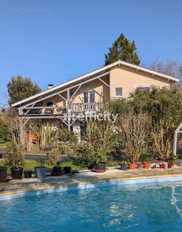 Maison à GAILLAN-EN-MEDOC